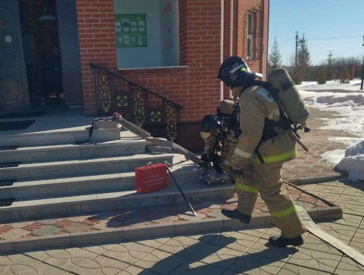 В Бавлинском храме прошли пожарно-тактические учения