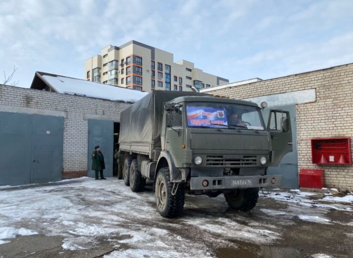 Бавлинцы принимают участие в акции «Подарок военослужащим»