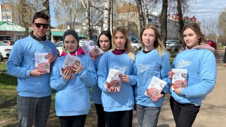 Татарстанские волонтеры помогают жителям проголосовать за объекты благоустройства