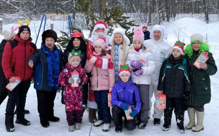 Новогодние традиции жителей улицы Березовая