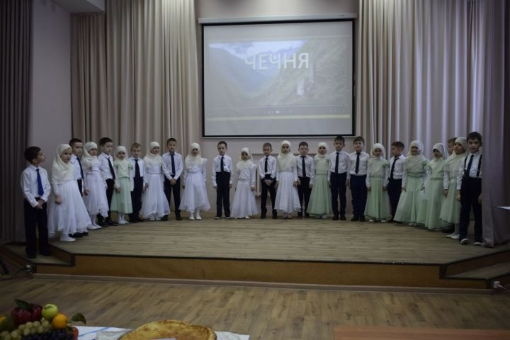 В Бавлинской школе проходит фестиваль «Дружба народов»