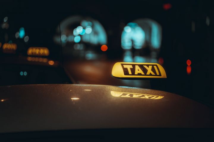 Российских таксистов обяжут увеличить страховку для пассажиров в четыре раза