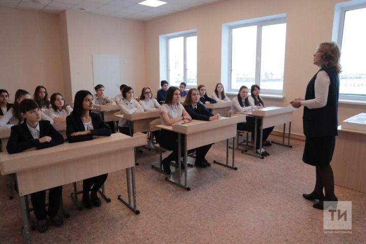К 2026 году средняя зарплата российских учителей увеличится до 67 тыс. рублей