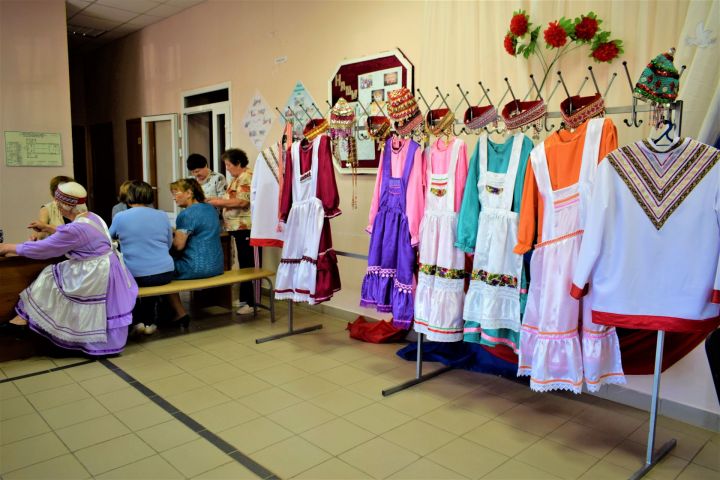 В бавлинском селе сохраняют традиции пошива национального костюма