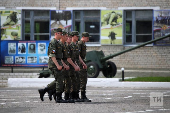 Генштаб ВС РФ сообщил, что срочников не планируют отправлять в зону проведения СВО