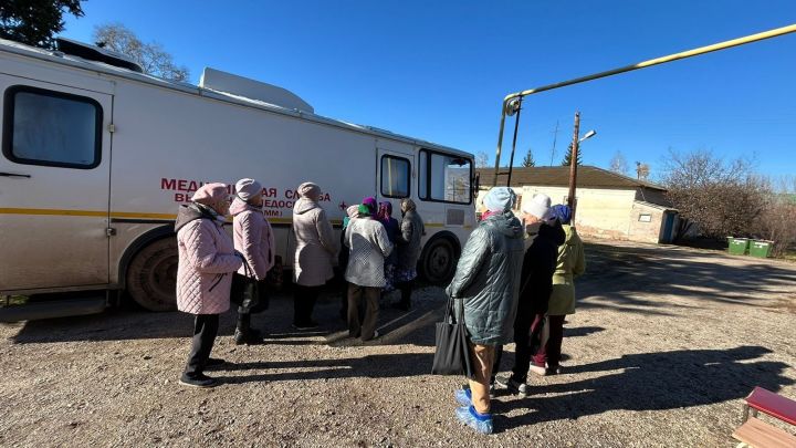 Около 300 жительниц Бавлинского района прошли обследование благодаря мобильному маммографу