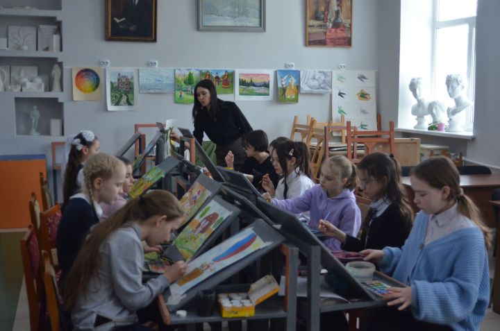 Бавлинские дети принимают участие в республиканском конкурсе рисунков