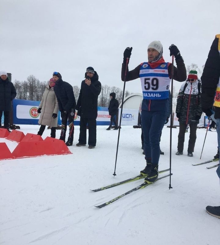 Депутат Госсовета РТ от Бавлов Ирек Салихов стал призёром лыжных гонок в Казани