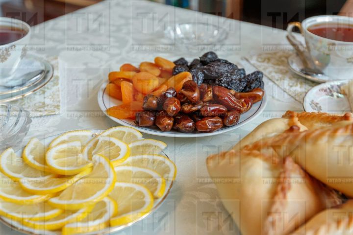 Салкын тиюдән лимон ярдәм итә