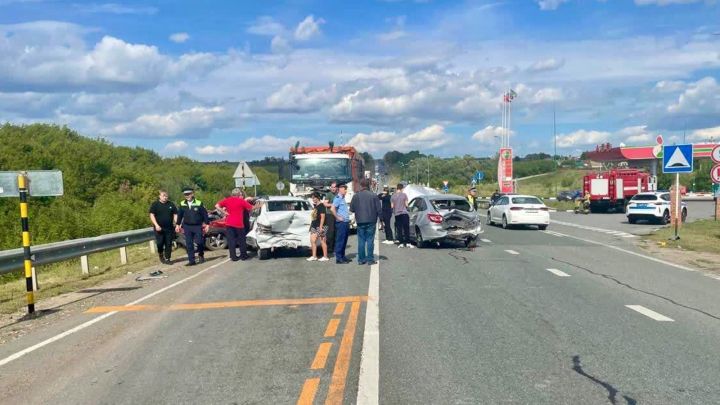 В Татарстане произошло ДТП с участием семи автомобилей