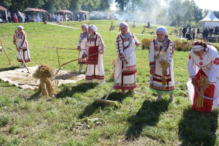 Бавлинки посетили юбилейный «Чуклеме»