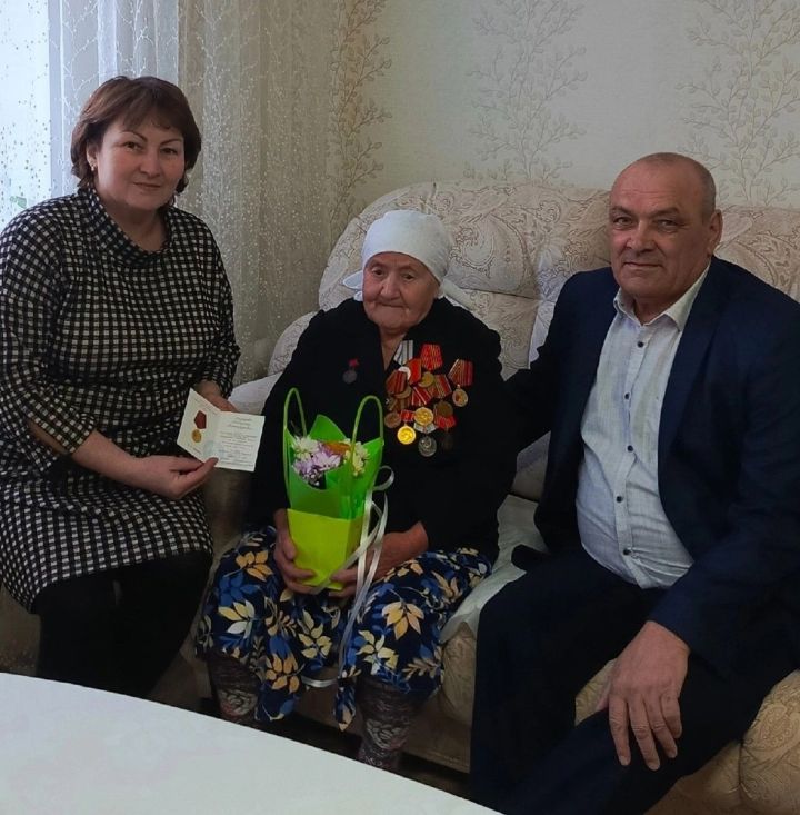 Баулы районы ветераннарына юбилей медале тапшыралар
