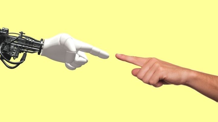 Международный день жестовых языков: какие праздники отмечают 23 сентября