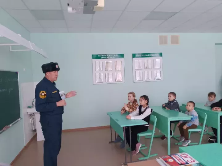 Яңа Чүте мәктәбе укучыларына янгын куркынычсызлыгы хакында сөйләделәр