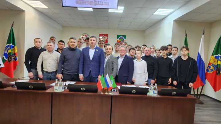 Баулы районының “Көрәш” федерациясе 2025 елга нәтиҗә ясый: республика һәм бөтенроссия дәрәҗәсендә җиңүләр