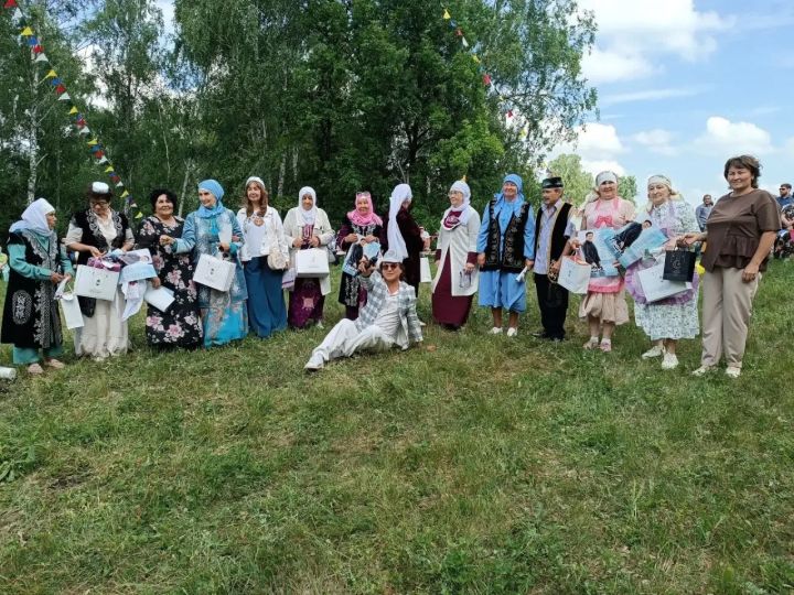 Баулы районында әби-бабайлар күңел ачты (фоторепортаж)