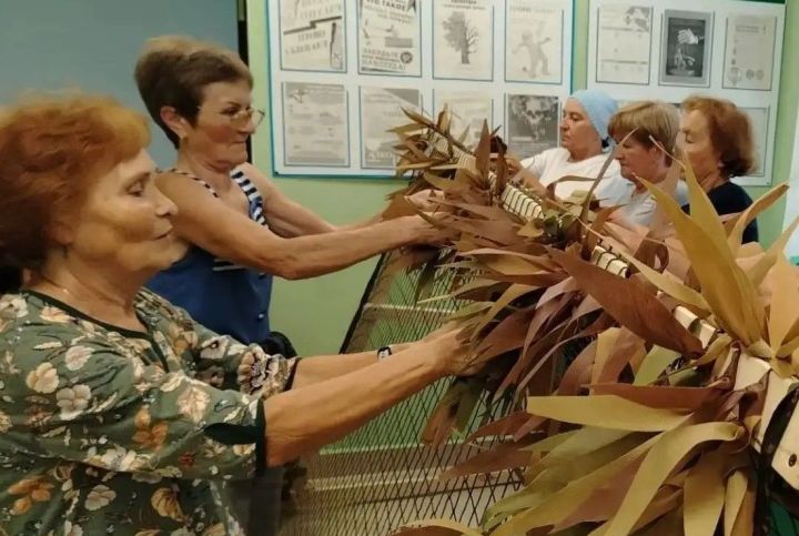 Исергәпләр хәрбиләргә даими ярдәм итә